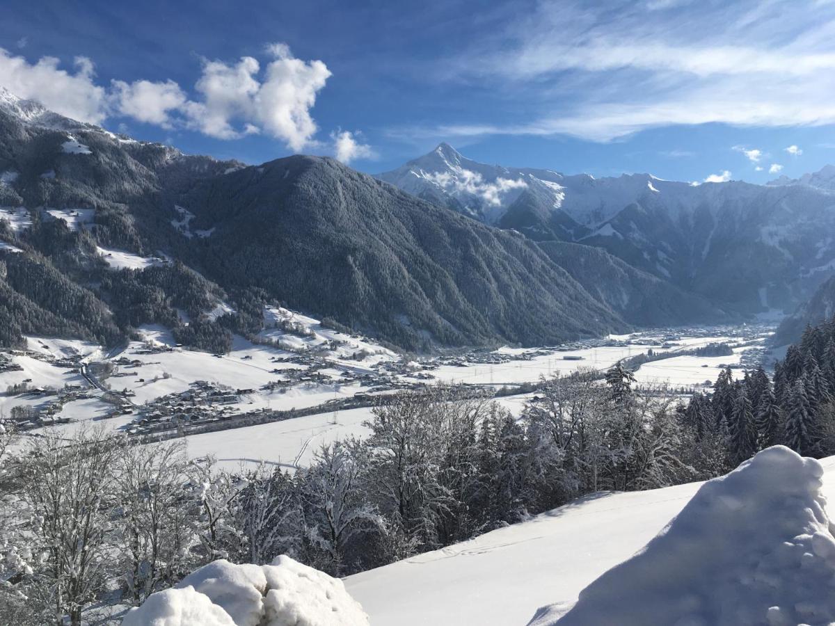 Landhaus Katharina Bis 12 Personen Mit Saunachalet Und Blick Auf Die Bergwelt Des Zillertals Hippach Εξωτερικό φωτογραφία